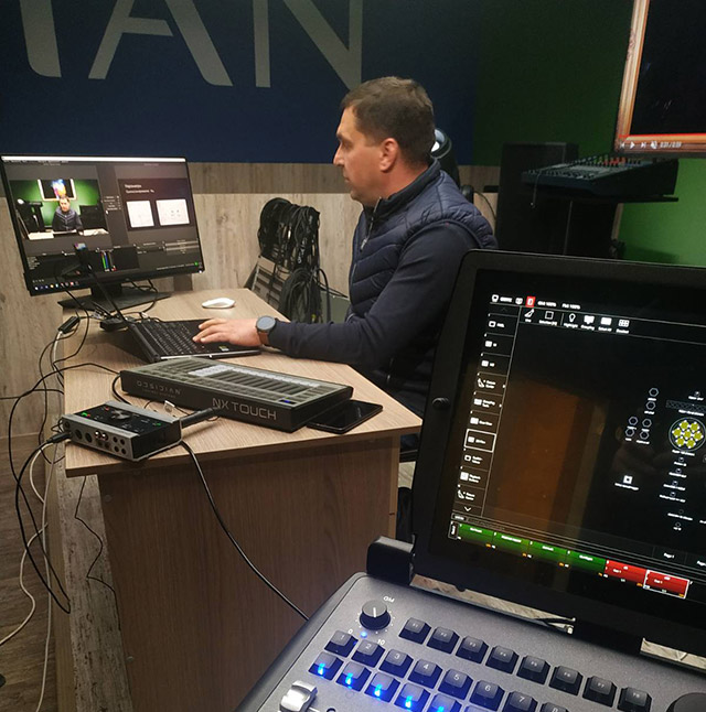  Онлайн-трансляції для церков: обладнання та рішення. Запис вебінару від «Комори» 