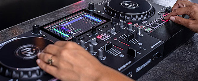  Numark Mixstream Pro 