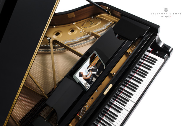  Spiriocast – інноваційна функція прямої трансляції від Steinway & Sons 