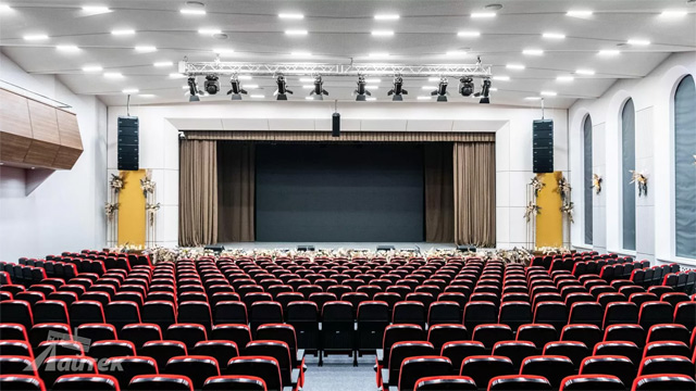  Концерт-хол Міжнародної академічної школи «Одеса» – інсталяція від компанії Лайтек 
